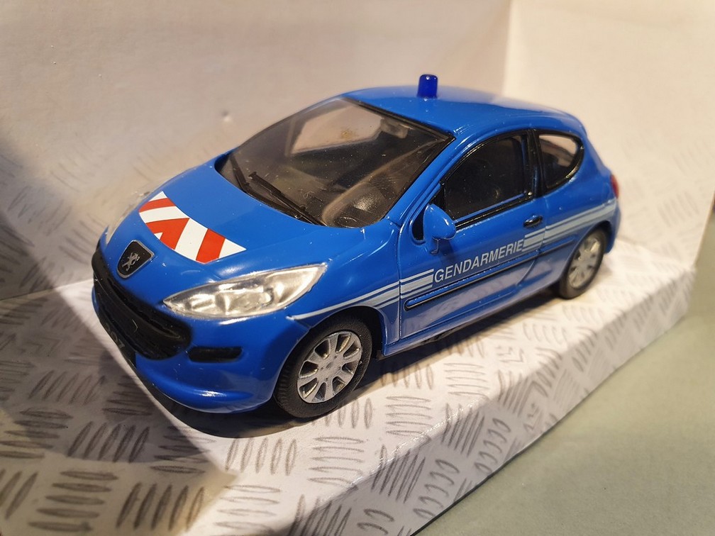 PEUGEOT 207 "GENDARMERIE" 1/43 MONDO MOTORS – Image 2