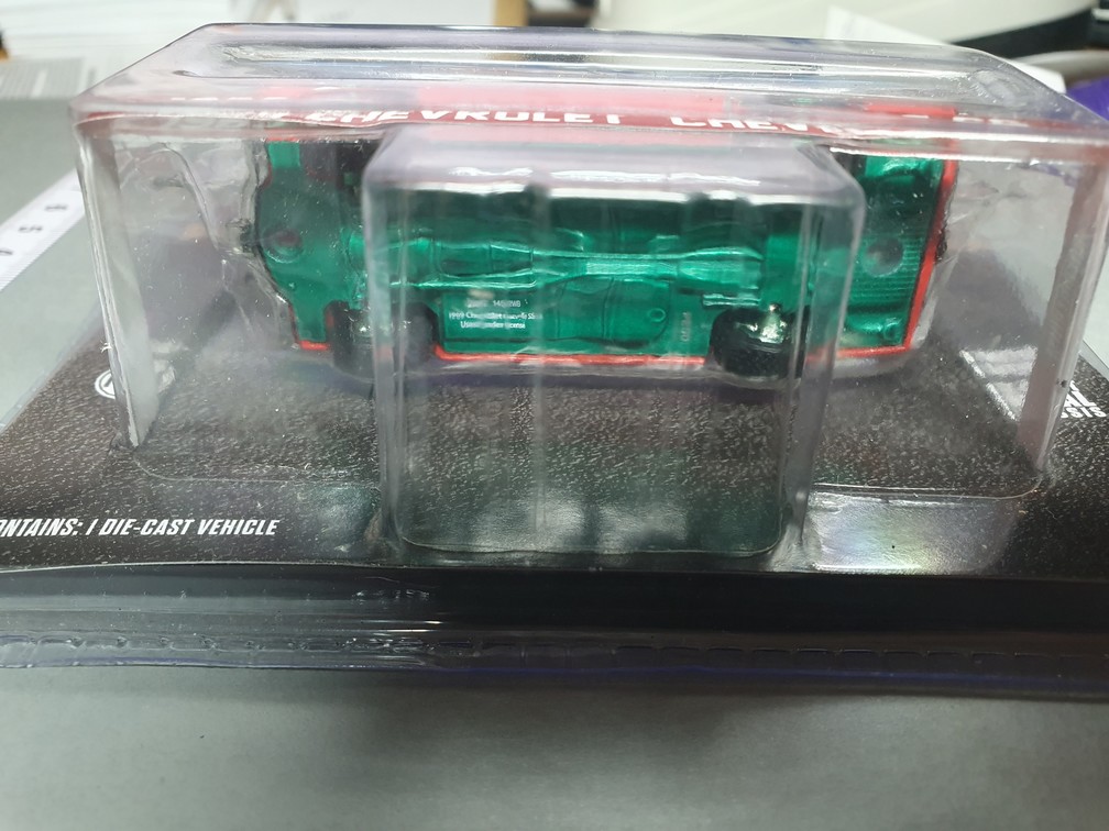 CHEVROLET CHEVELLE SS - 1969 (GREEN WHEELS) - 1/64 GREENLIGHT – Image 2