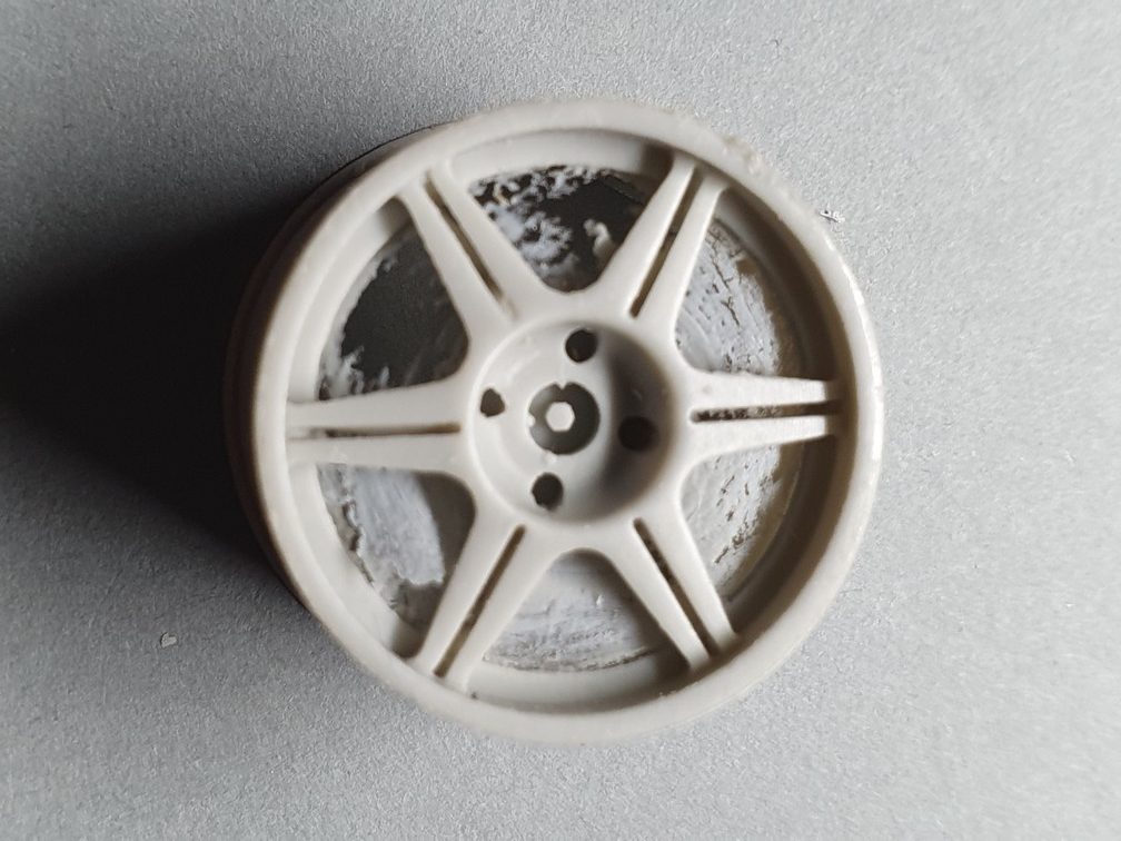PIECES RESINE JANTES 1/24 SPEEDLINE WHEELS 6 RAYONS / 4 ECROUS 18" - TK2436 – Image 3