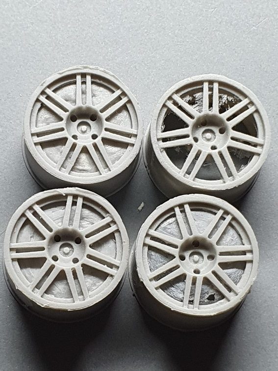 PIECES RESINE JANTES 1/24 SPEEDLINE WHEELS 7 RAYONS / 4 ECROUS 18" - TK2453 – Image 4