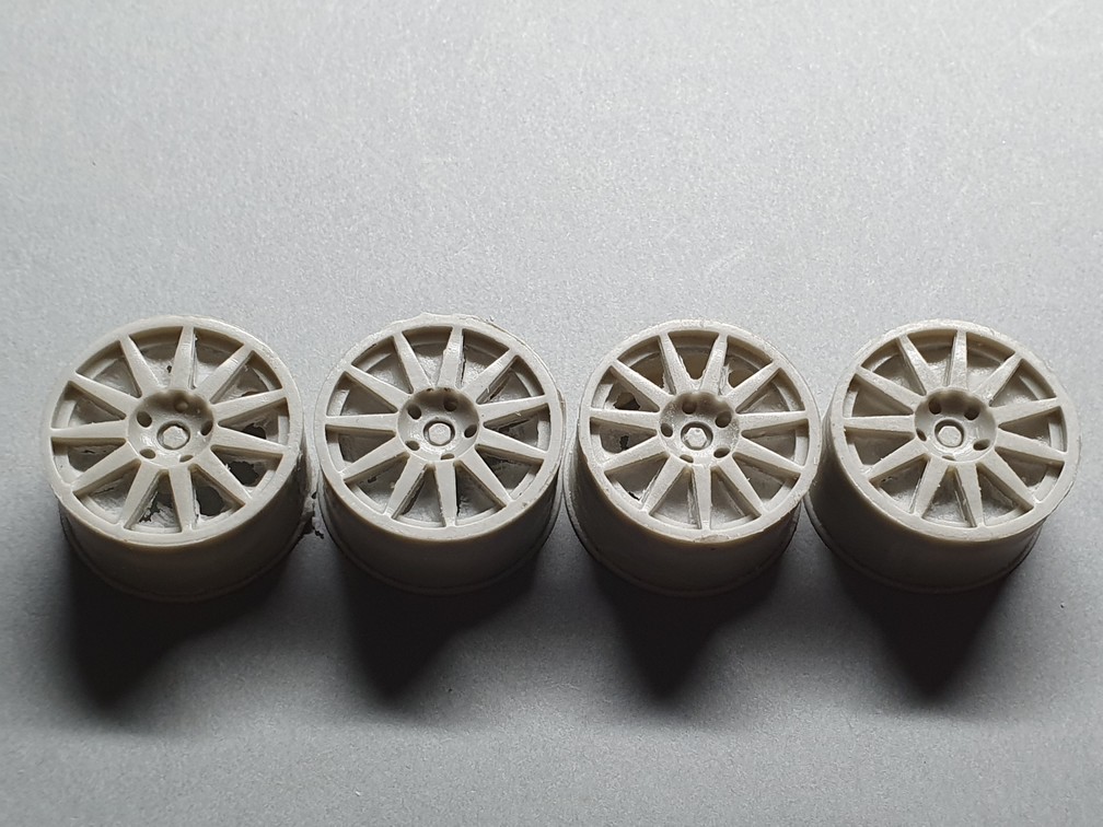 PIECES RESINE JANTES 1/24 SPEEDLINE WHEELS 11 RAYONS / 5 ECROUS 18" - TK245 – Image 5